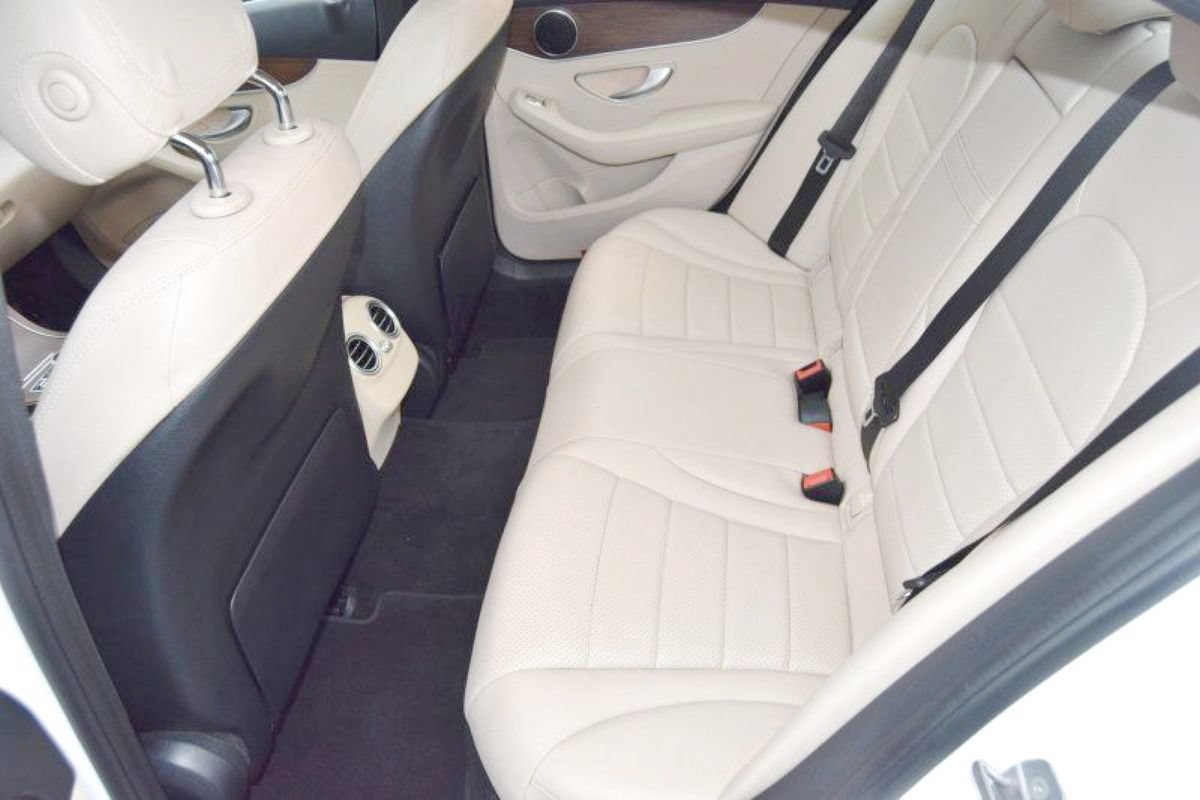 Used 2021 Mercedes-Benz C 300 Sedan image 35