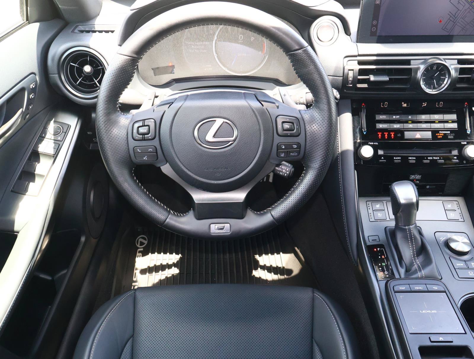 Used 2023 Lexus IS 500 RWD image 10