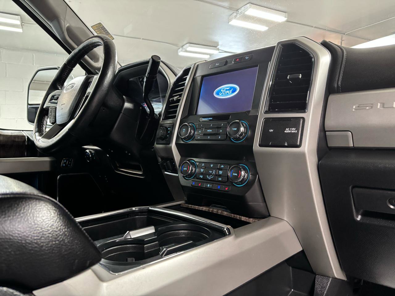 Used 2019 Ford F250 Lariat w/ Lariat Ultimate Package image 16