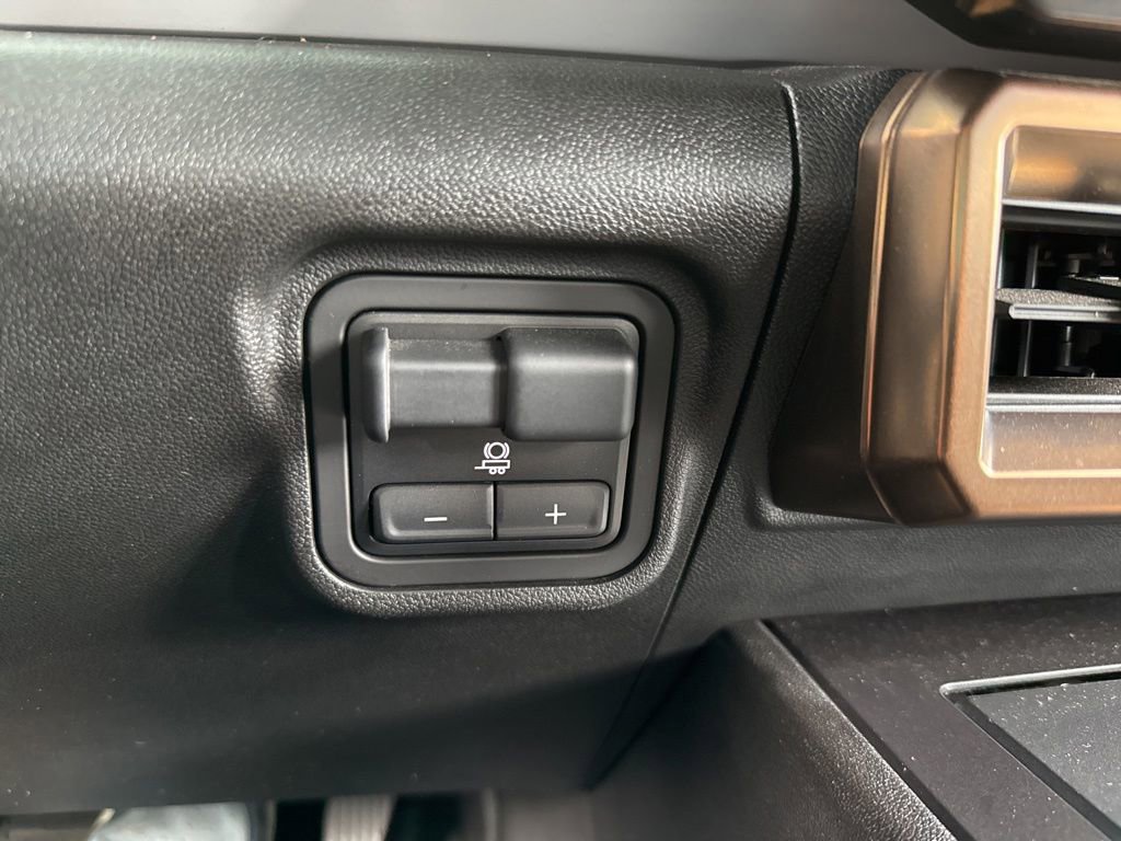Used 2024 GMC Hummer EV 3X AWD/4WD image 42