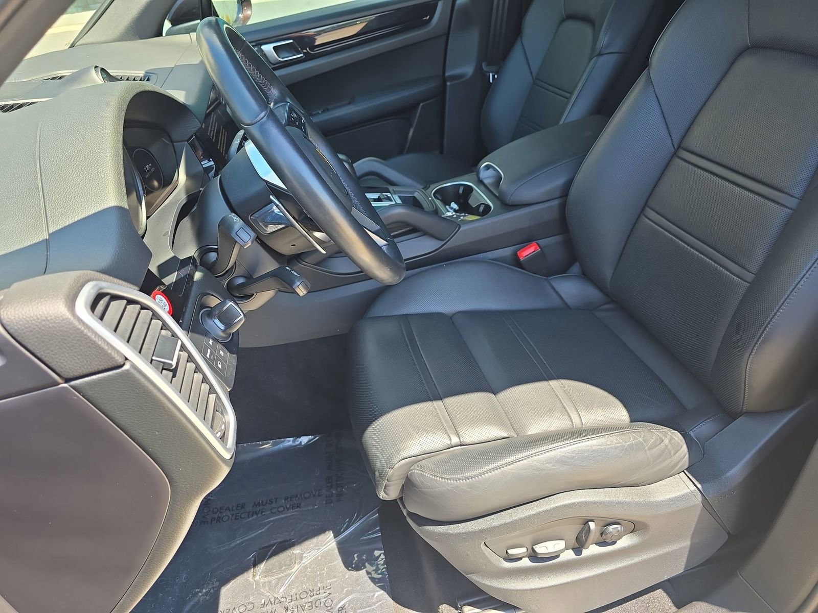 Certified 2023 Porsche Cayenne AWD/4WD image 5