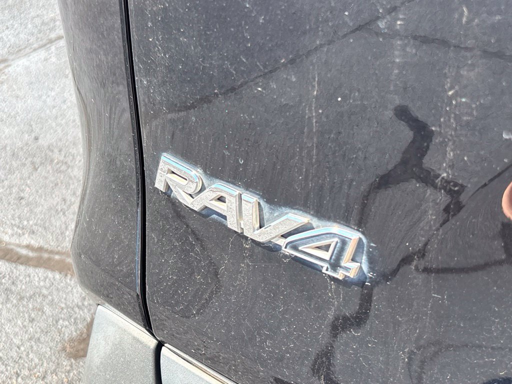 Used 2022 Toyota RAV4 Limited AWD/4WD image 35