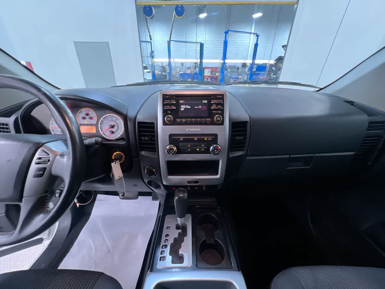 Used 2014 Nissan Titan PRO-4X AWD/4WD image 23