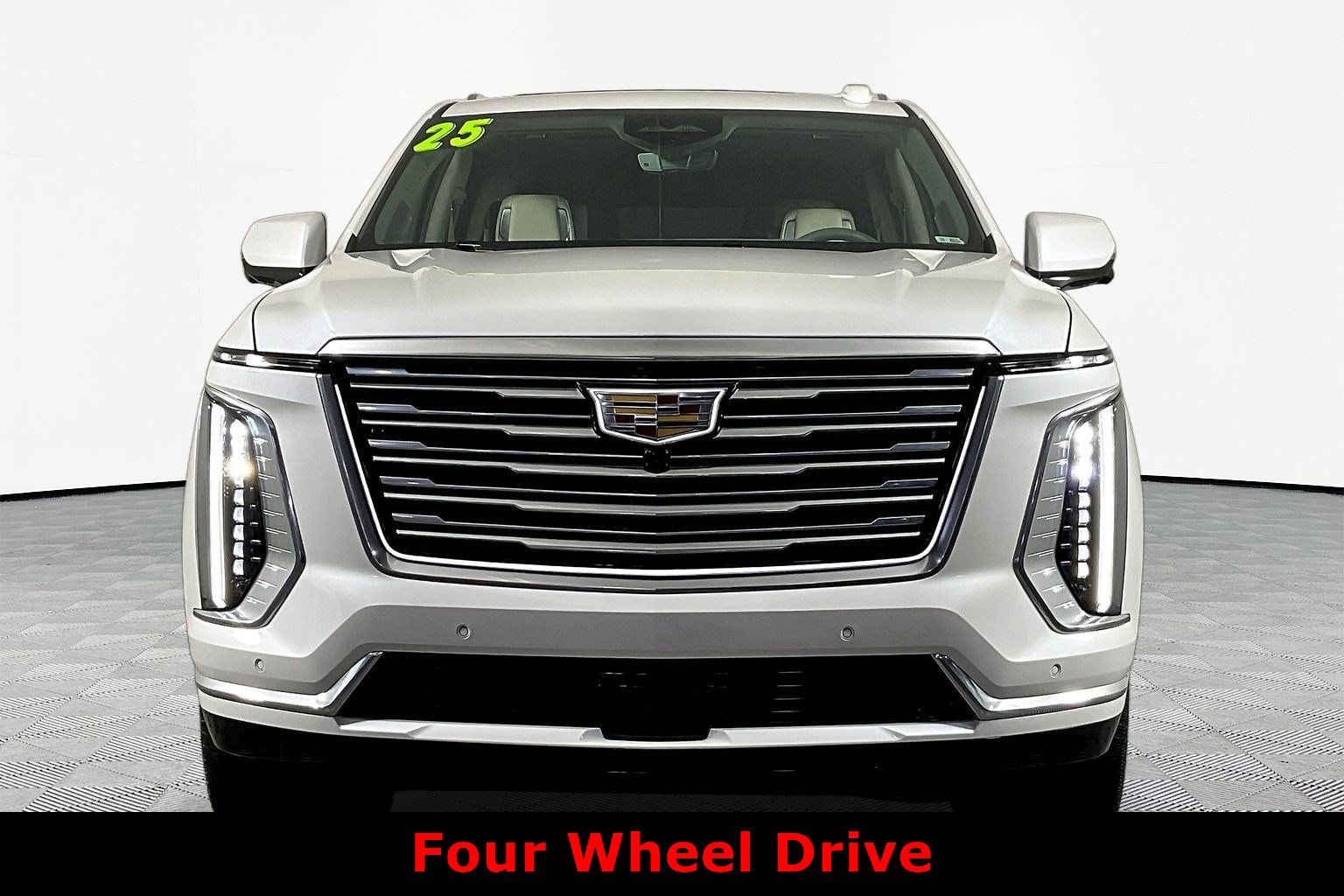 Used 2025 Cadillac Escalade Premium Luxury Platinum AWD/4WD image 2