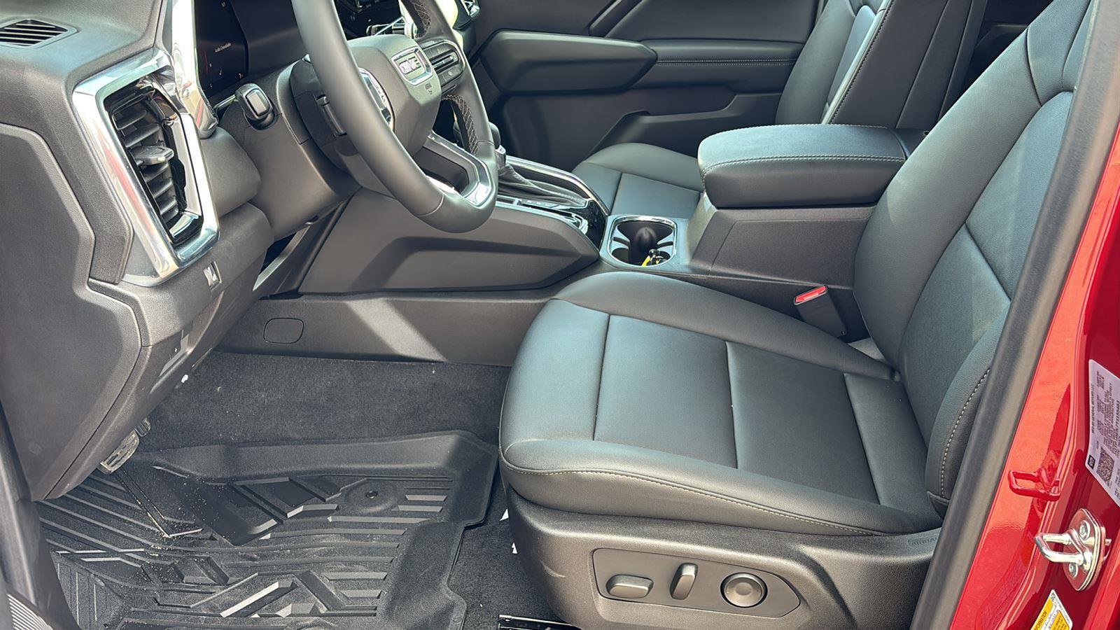 New 2026 GMC Canyon Elevation w/ Convenience Package image 14