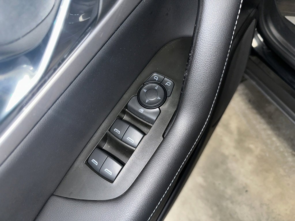 Certified 2024 Chevrolet Blazer LT w/ Convenience Package image 5