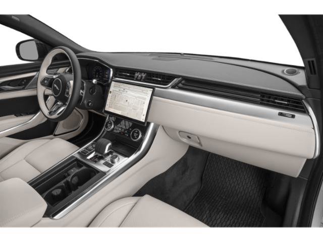 Used 2024 Jaguar XF R-Dynamic SE AWD/4WD image 15