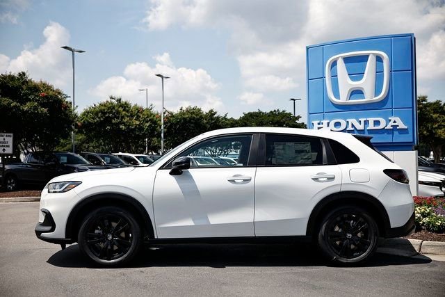 New 2026 Honda HR-V Sport image 4