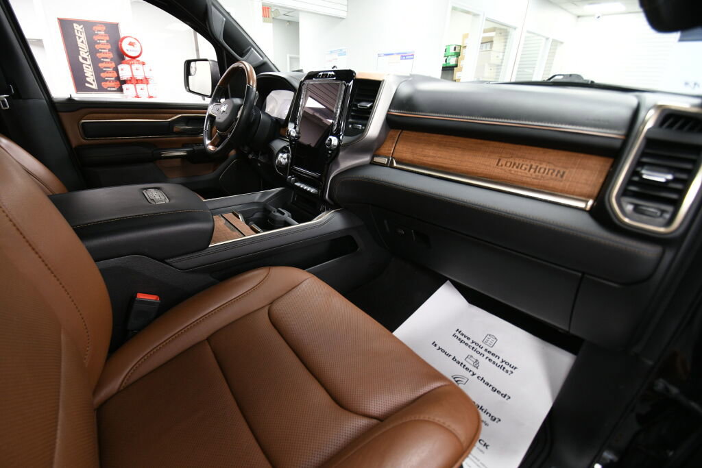 Used 2022 RAM 1500 Limited image 24