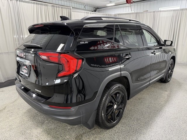 Used 2018 GMC Terrain SLE w/ Driver Convenience Package image 4