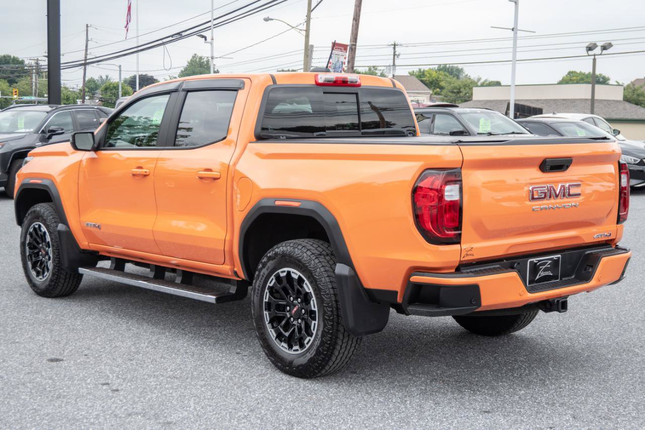 Used 2026 GMC Canyon AT4 w/ AT4 Premium Package AWD/4WD image 11