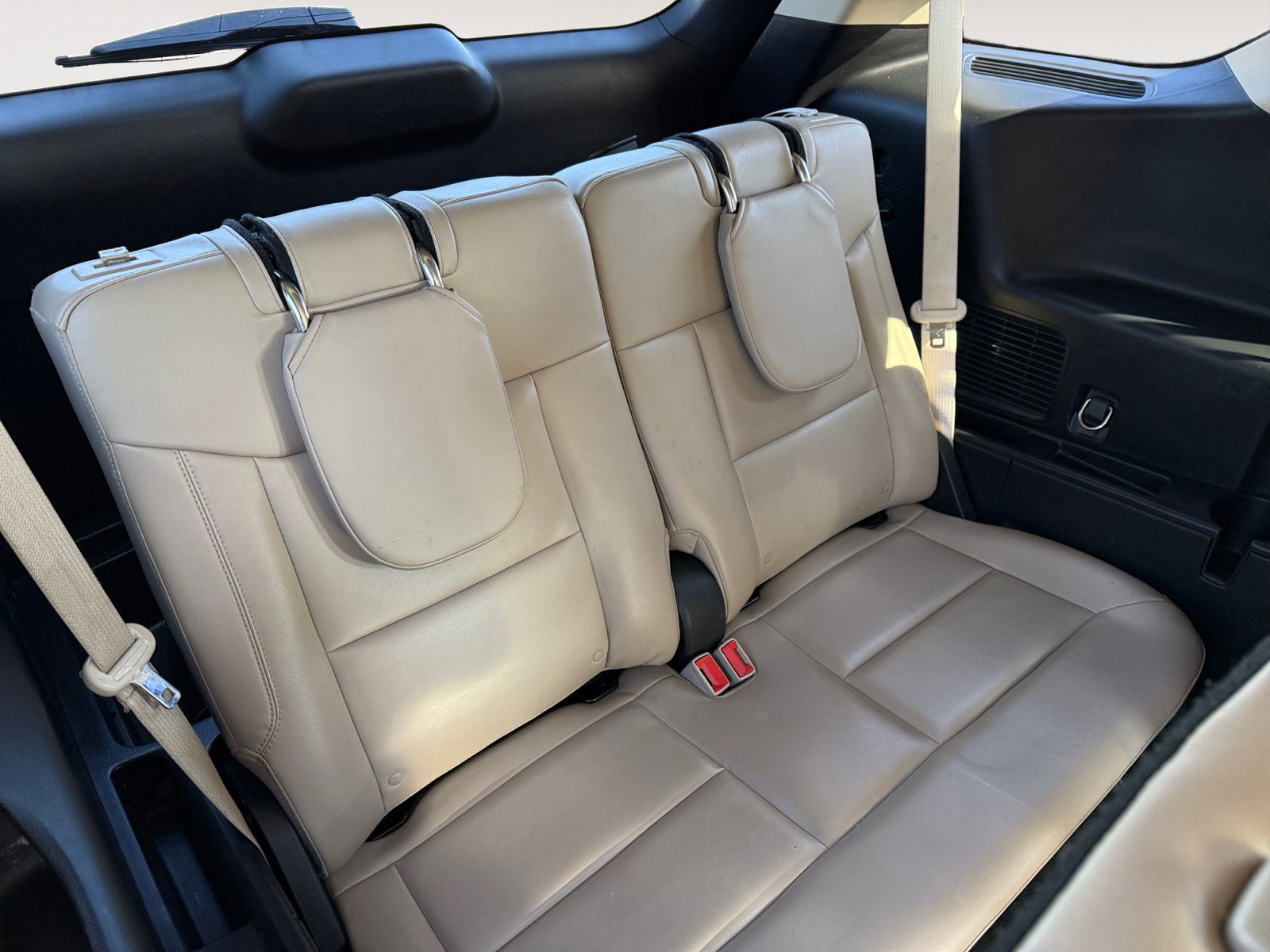 Certified 2021 Ford Explorer XLT w/ Equipment Group 202A image 18