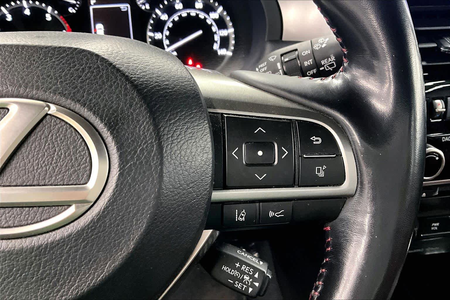 Used 2022 Lexus GX 460 Premium w/ Accessory Package AWD/4WD image 25
