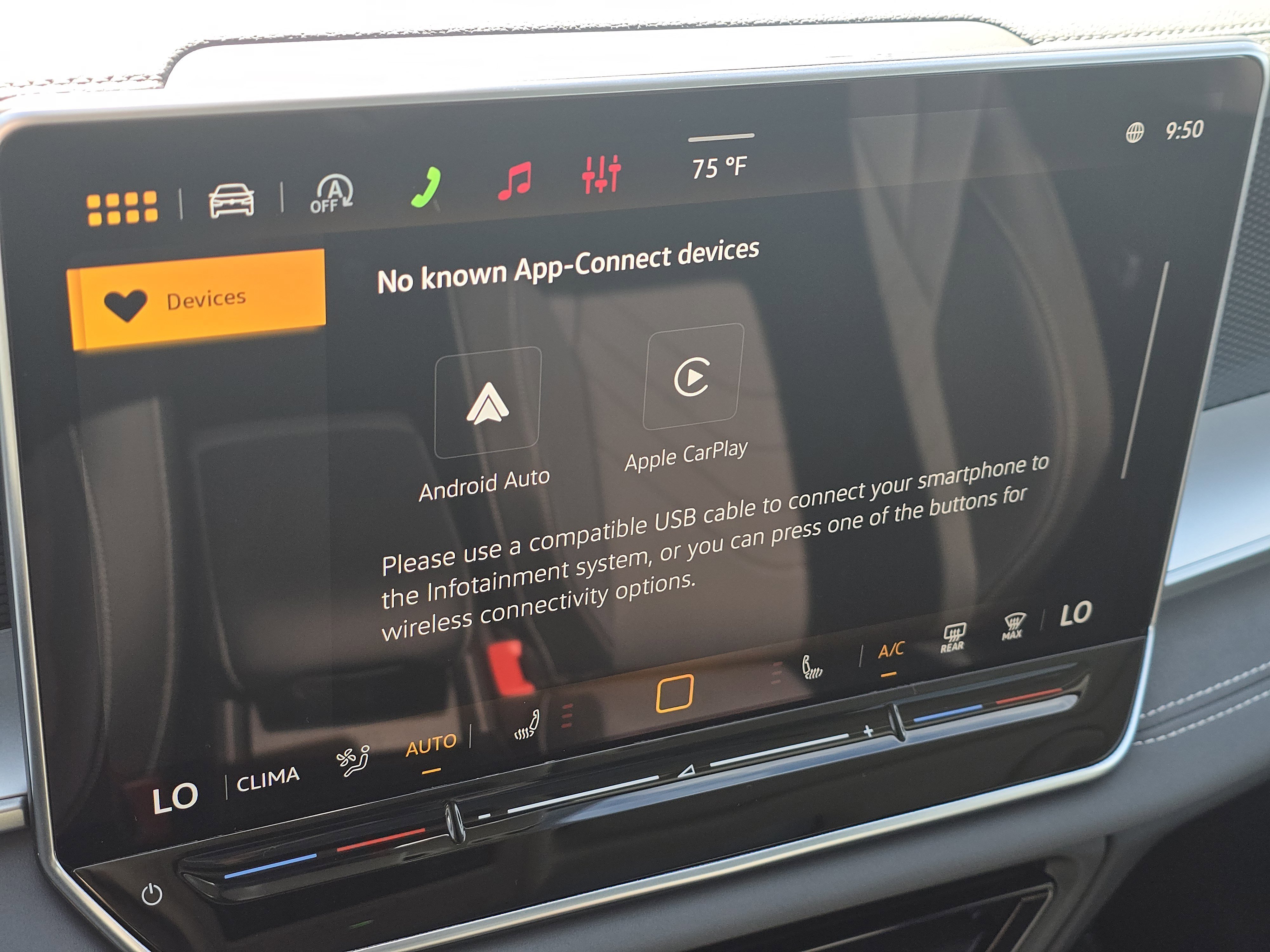 New 2026 Volkswagen Tiguan SE image 10