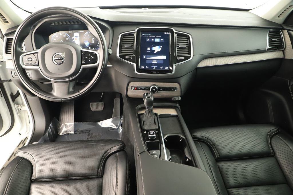 Used 2022 Volvo XC90 T6 Inscription w/ Advanced Package image 18