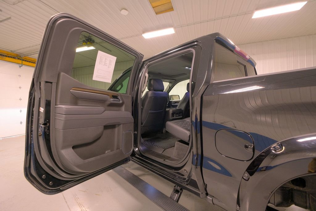 Used 2025 Chevrolet Silverado 1500 RST w/ Convenience Package II image 25