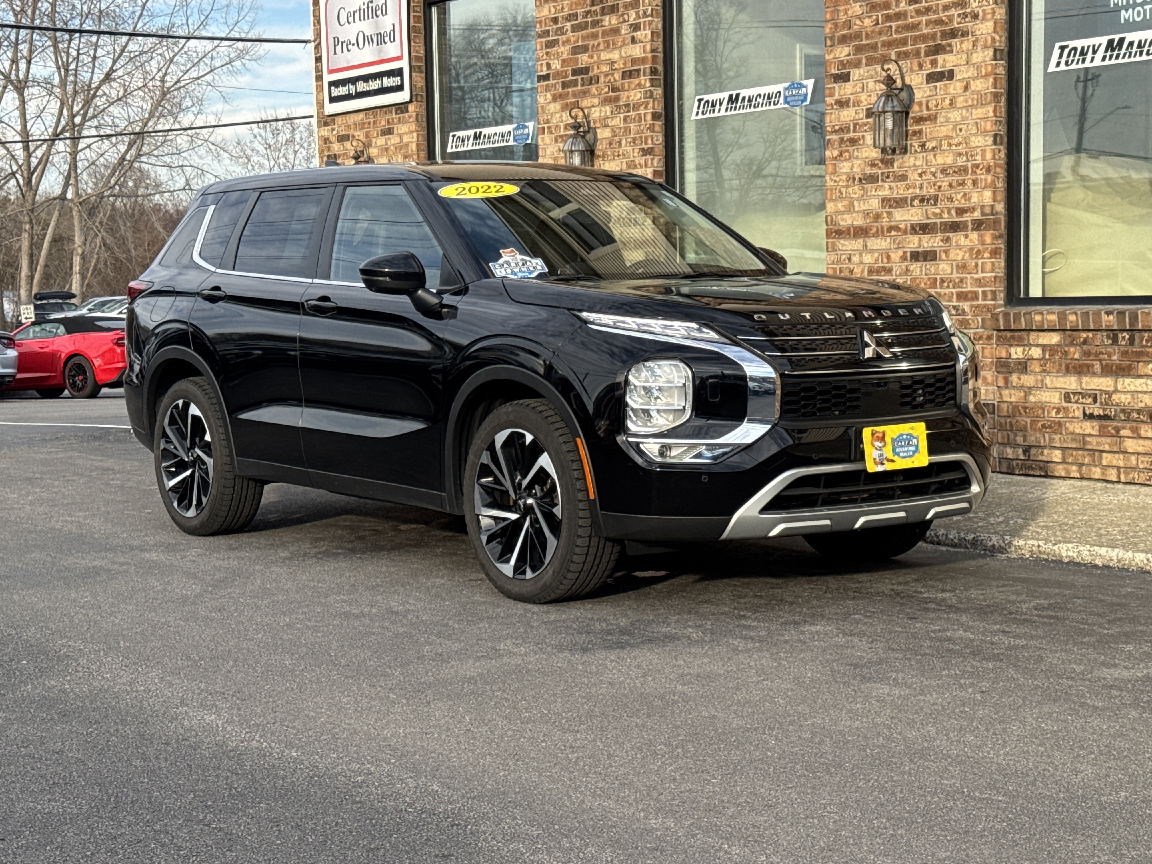 Used 2022 Mitsubishi Outlander SE image 7