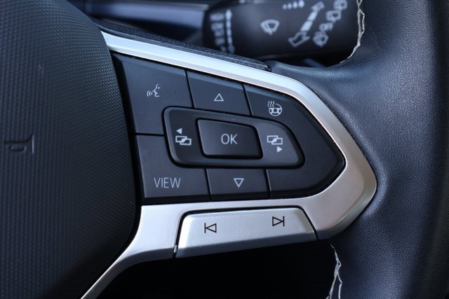 Certified 2023 Volkswagen Taos SE w/ Black Wheel Package image 21