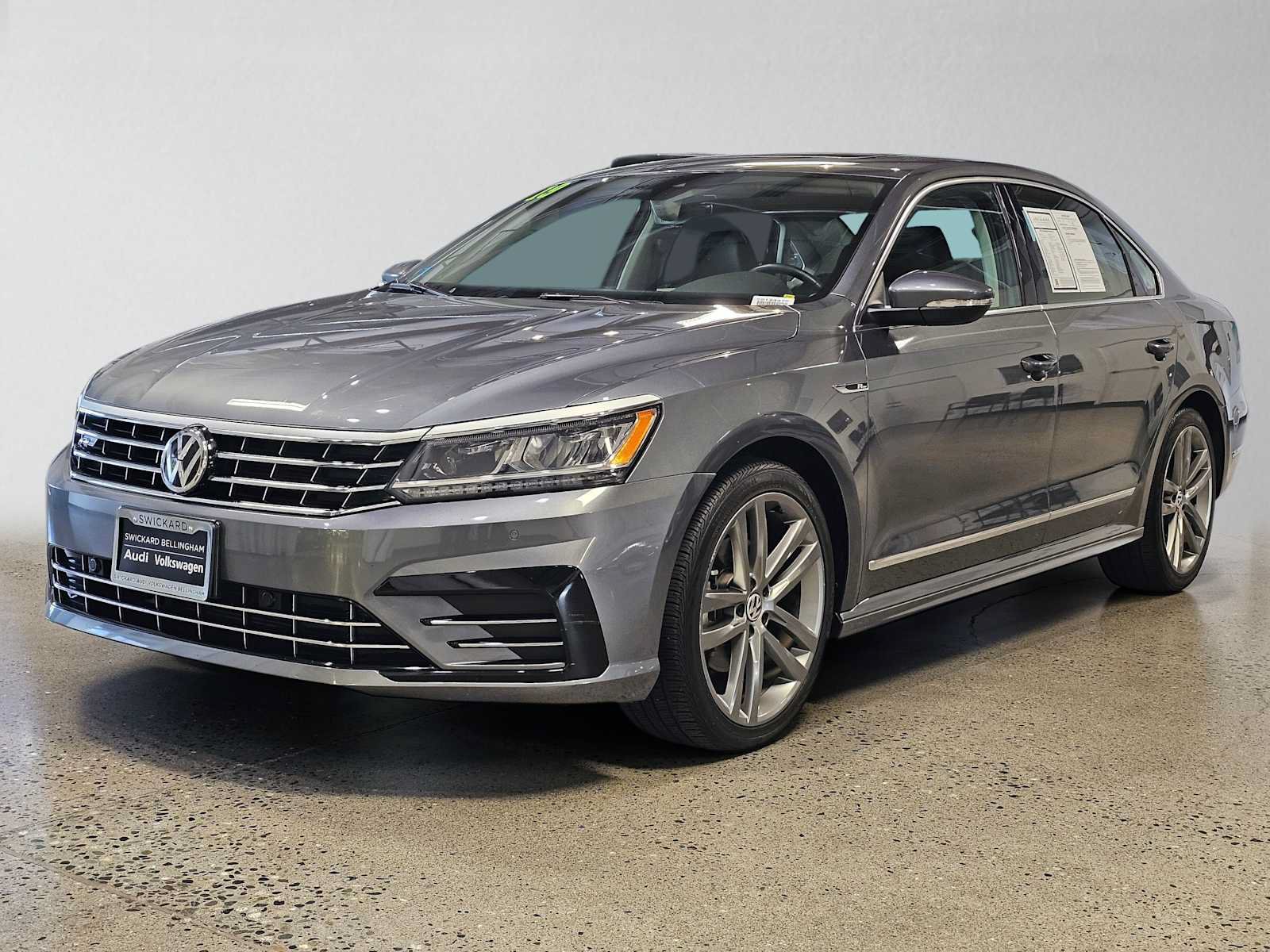 Used 2019 Volkswagen Passat 2.0T SE R-Line FWD image 7