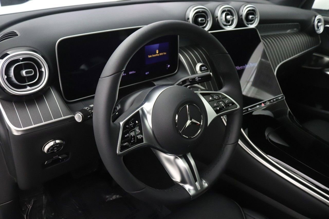 Used 2026 Mercedes-Benz GLC 300 image 17
