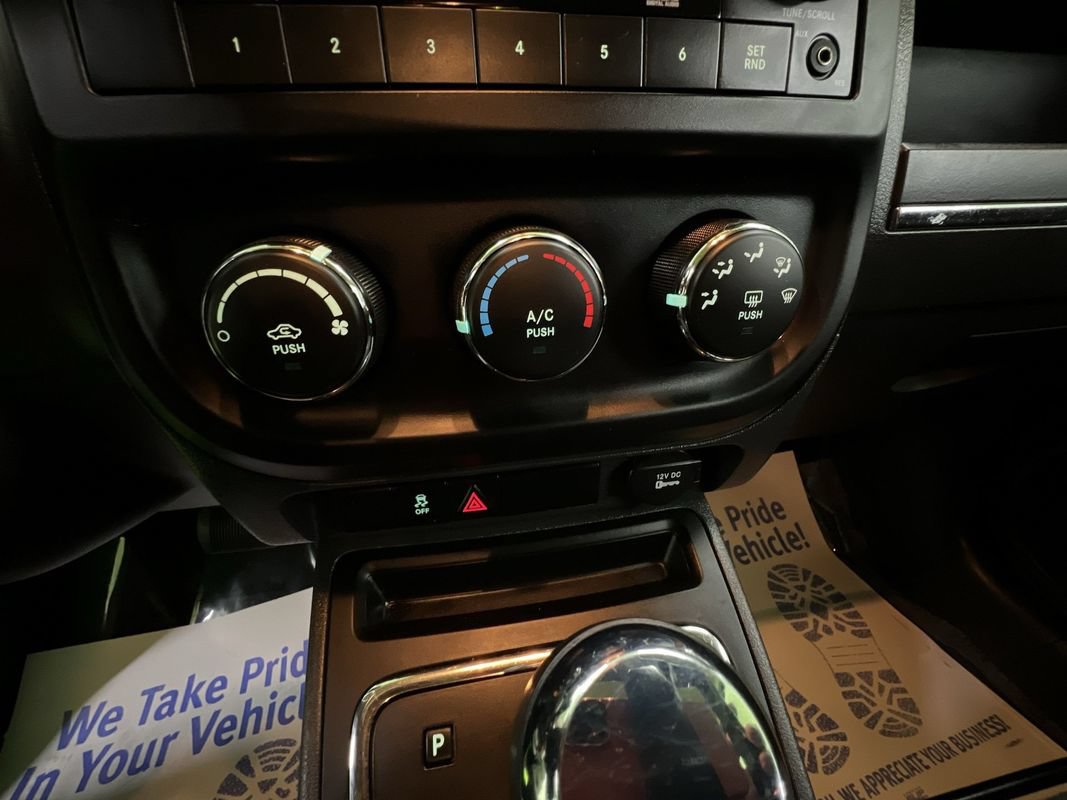 Used 2011 Jeep Compass 4WD image 22