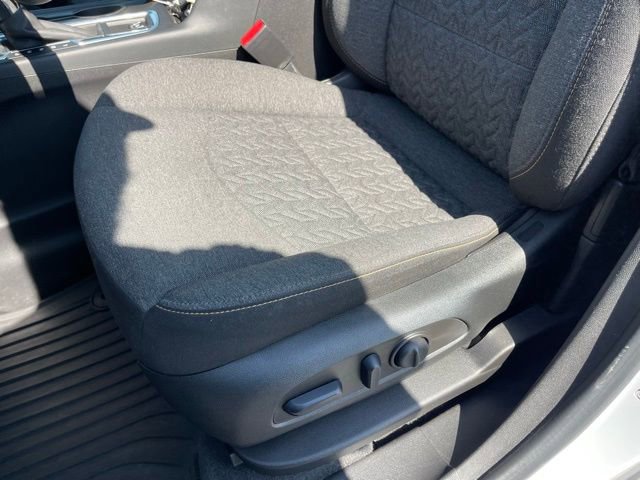 Used 2023 Chevrolet Equinox LT FWD image 15