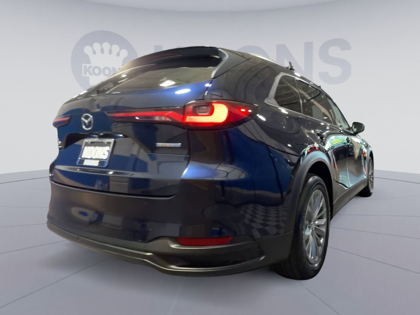 Used 2024 MAZDA CX-90 Plug-In Hybrid w/ Preferred image 11