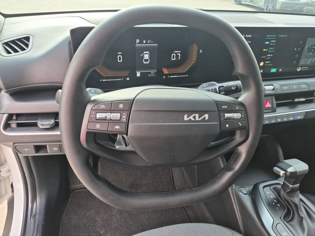 Used 2025 Kia K4 FWD image 14