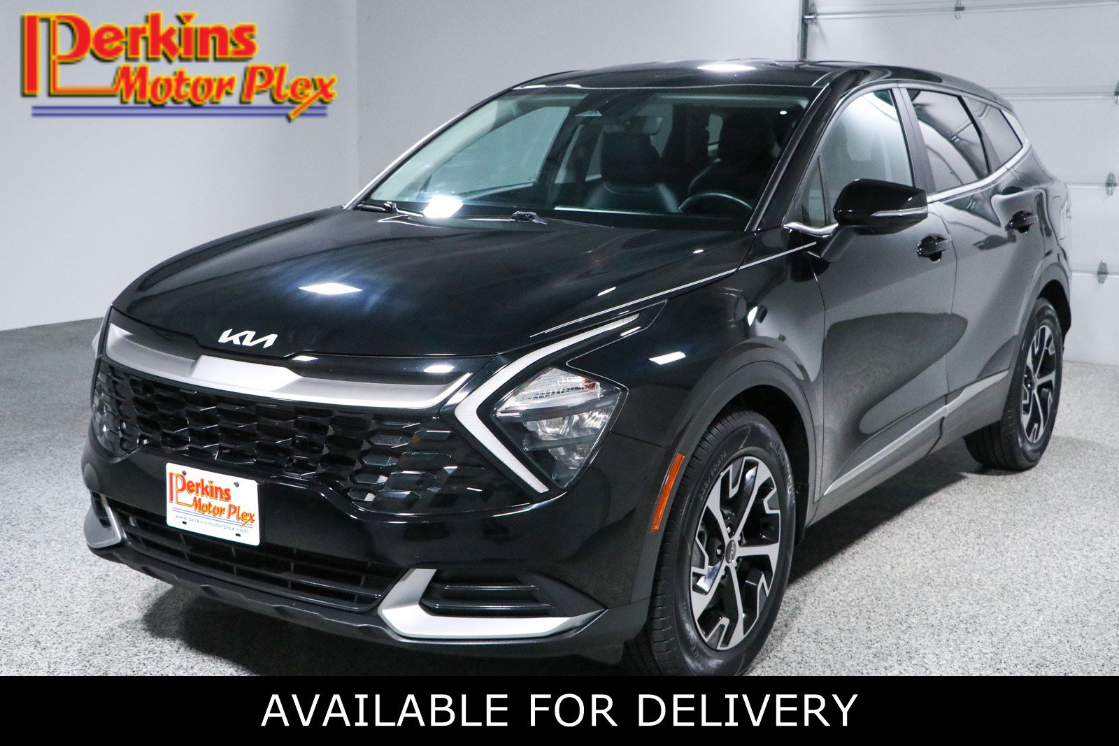 Used 2023 Kia Sportage EX FWD image 1