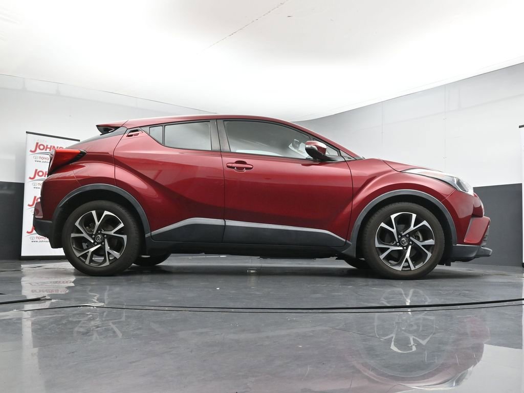 Used 2018 Toyota C-HR XLE FWD image 24