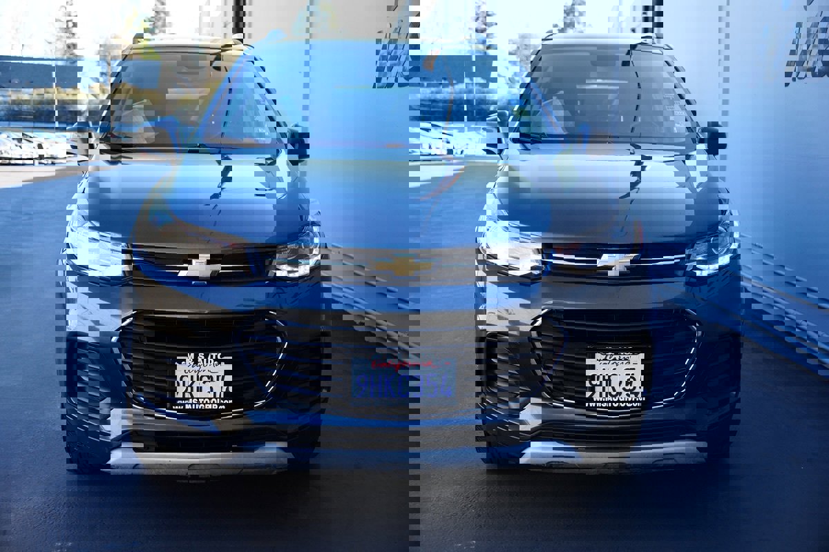 Used 2020 Chevrolet Trax LT image 17