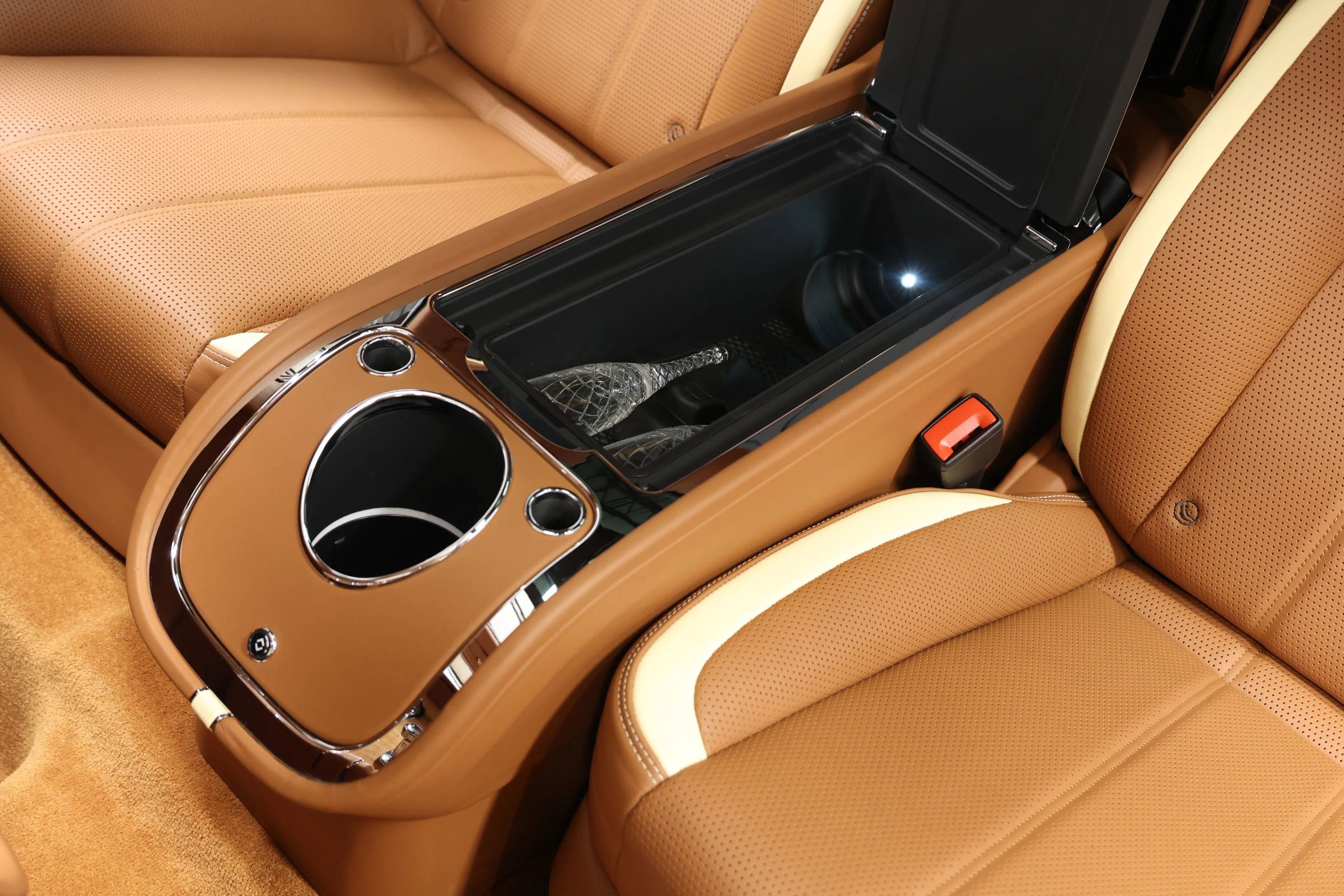 Used 2023 Bentley Bentayga Speed image 72
