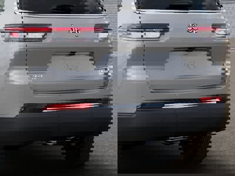 New 2025 Jeep Grand Cherokee L Limited image 13