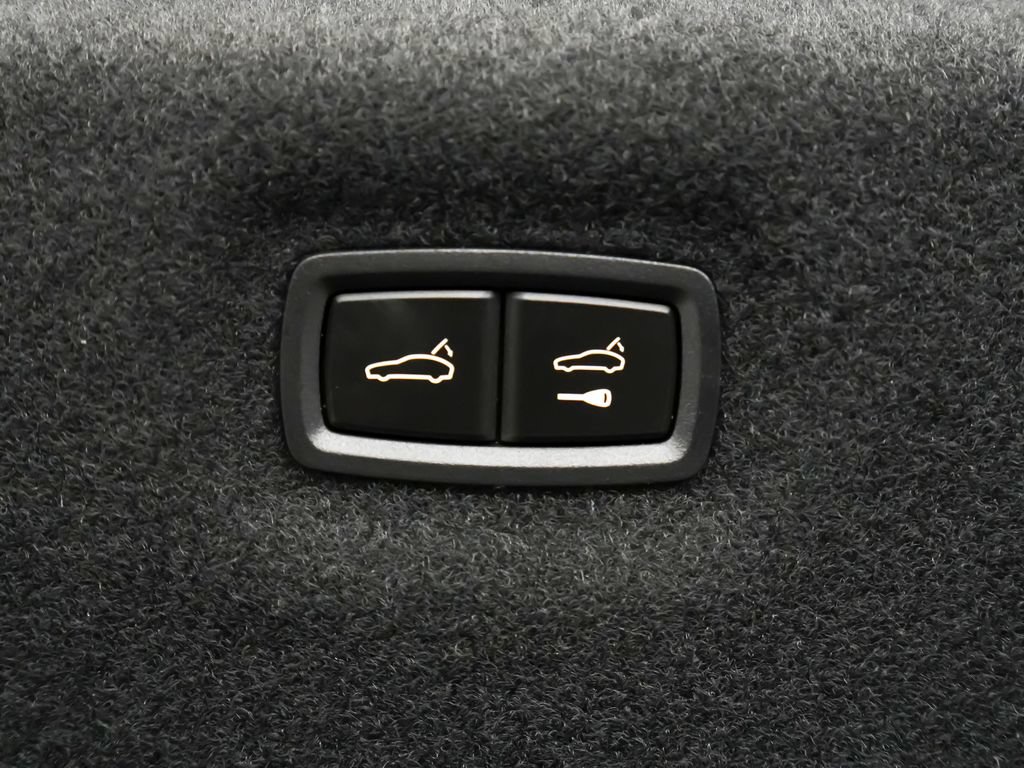 New 2026 Porsche Taycan AWD/4WD image 14