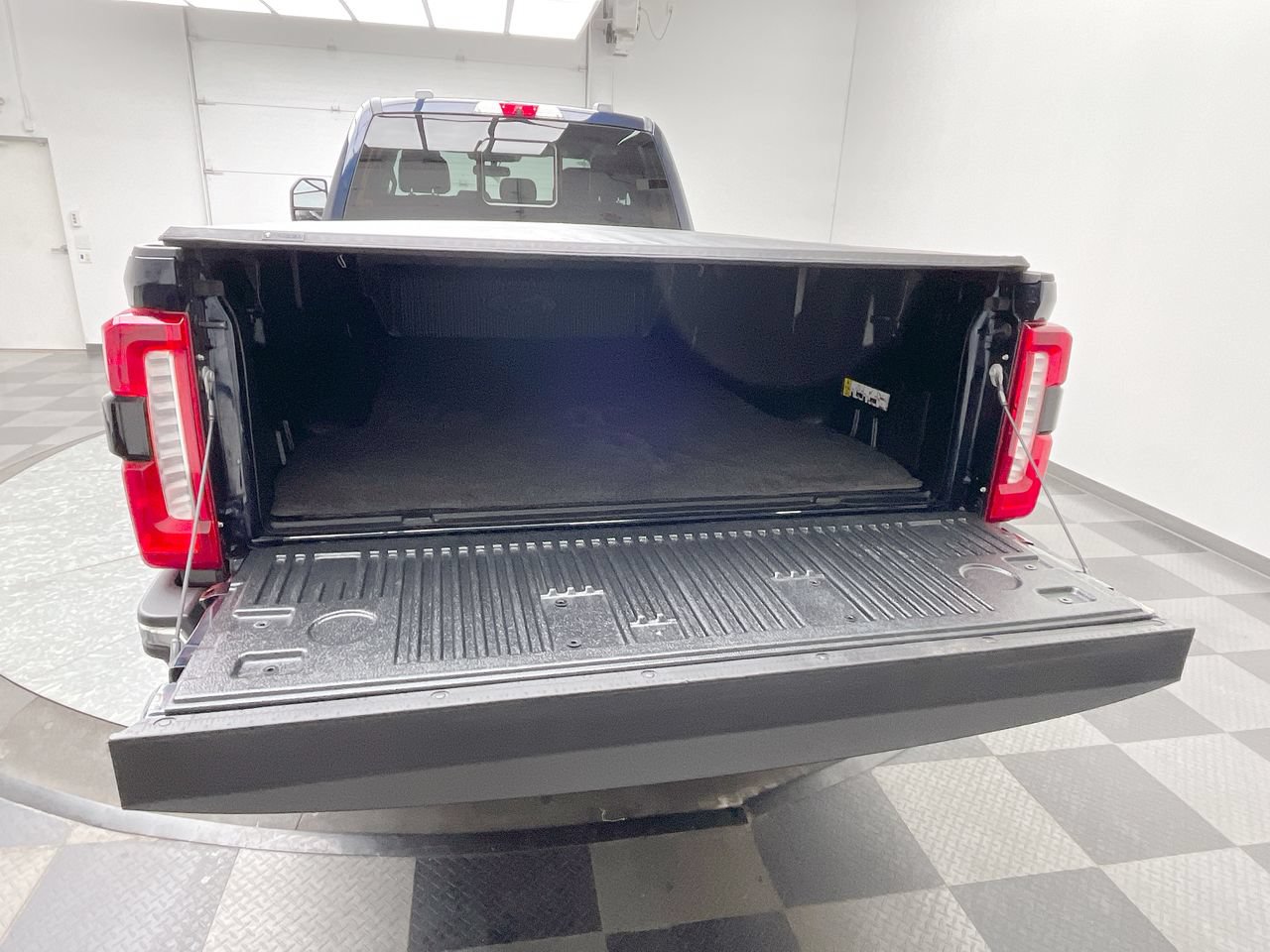 Used 2023 Ford F350 Lariat w/ Snow Plow/Camper Package AWD/4WD image 30