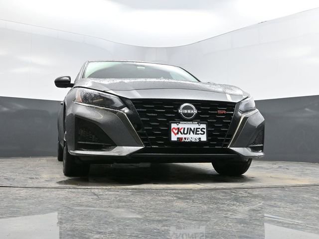 Used 2023 Nissan Altima 2.5 SR image 38