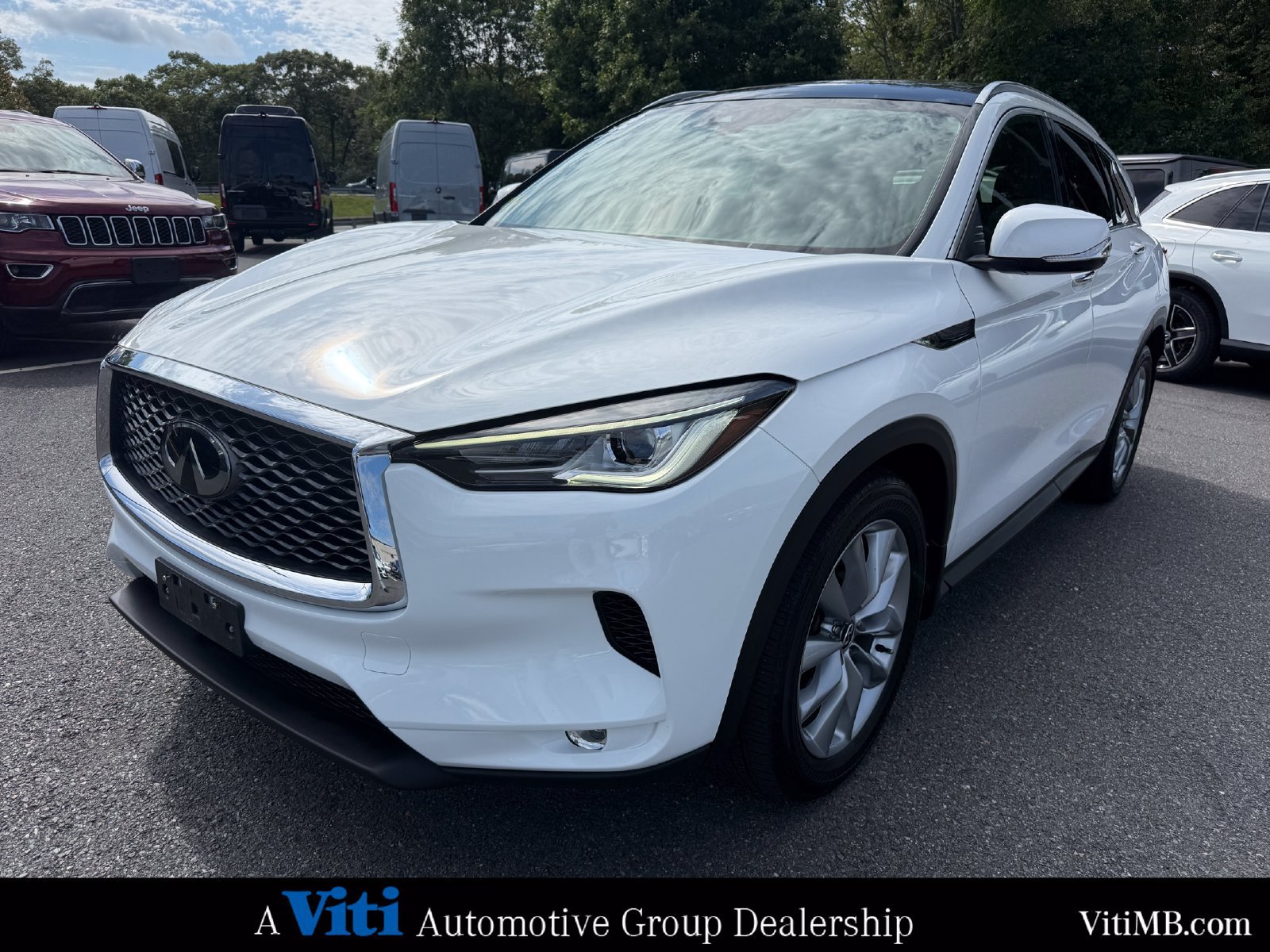 Used 2022 INFINITI QX50 Luxe AWD/4WD image 4