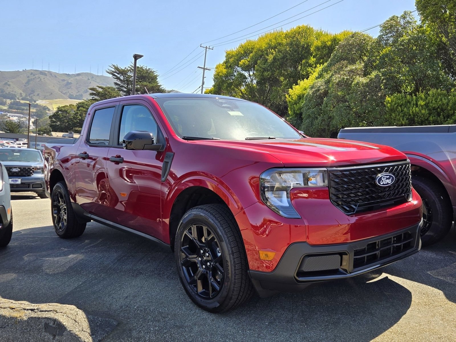 New 2026 Ford Maverick XLT w/ Equipment Group 301A AWD/4WD image 2