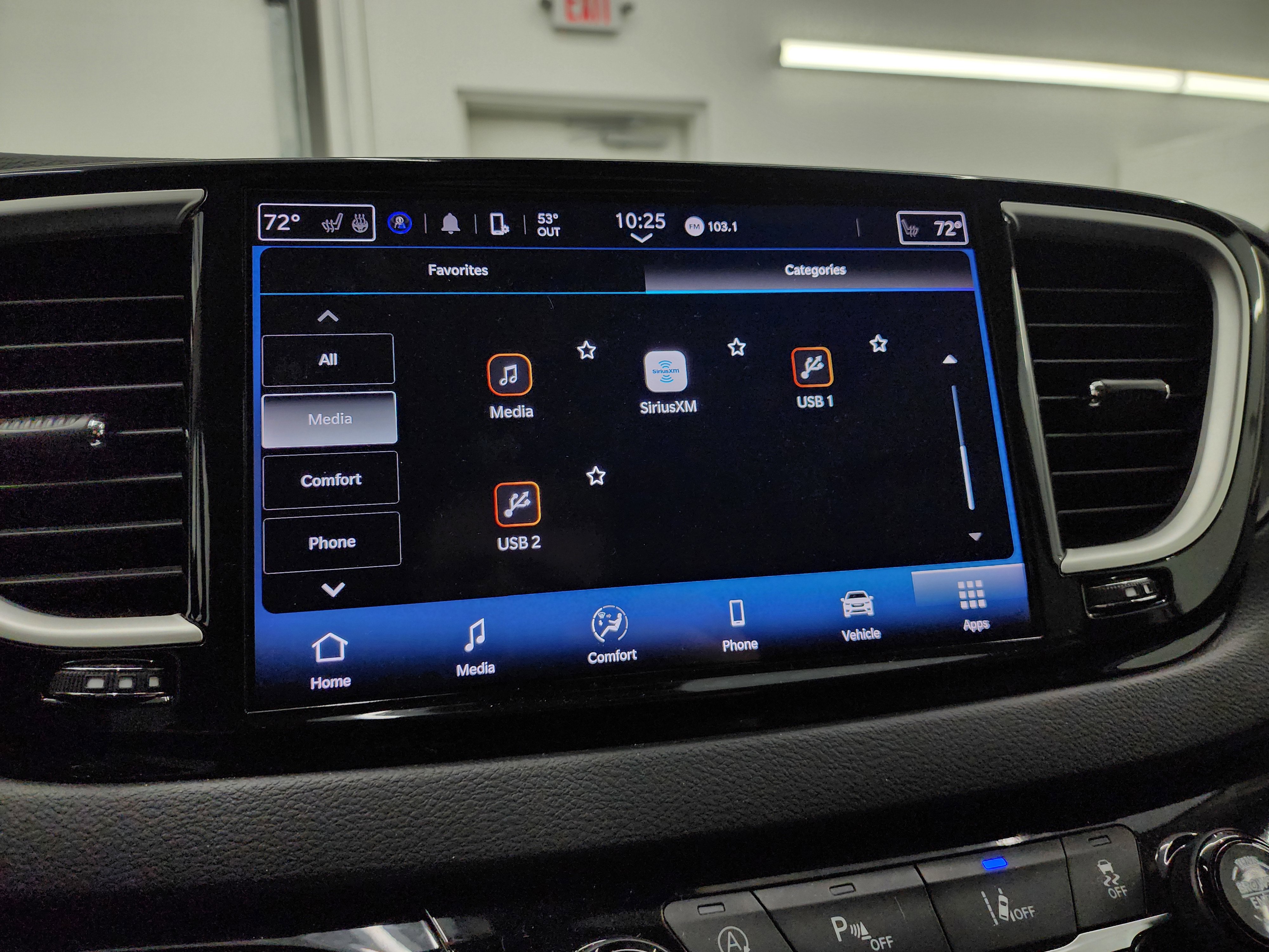 Used 2024 Chrysler Pacifica Touring-L image 55