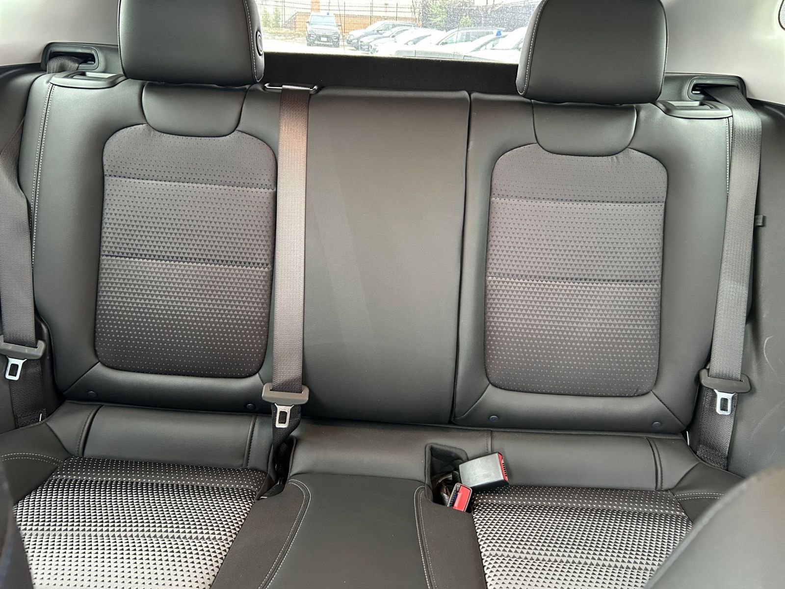 Used 2025 Chevrolet Trax LT w/ LT Convenience Package image 33