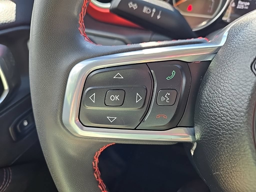 Used 2023 Jeep Gladiator Rubicon w/ Cold Weather Group AWD/4WD image 19