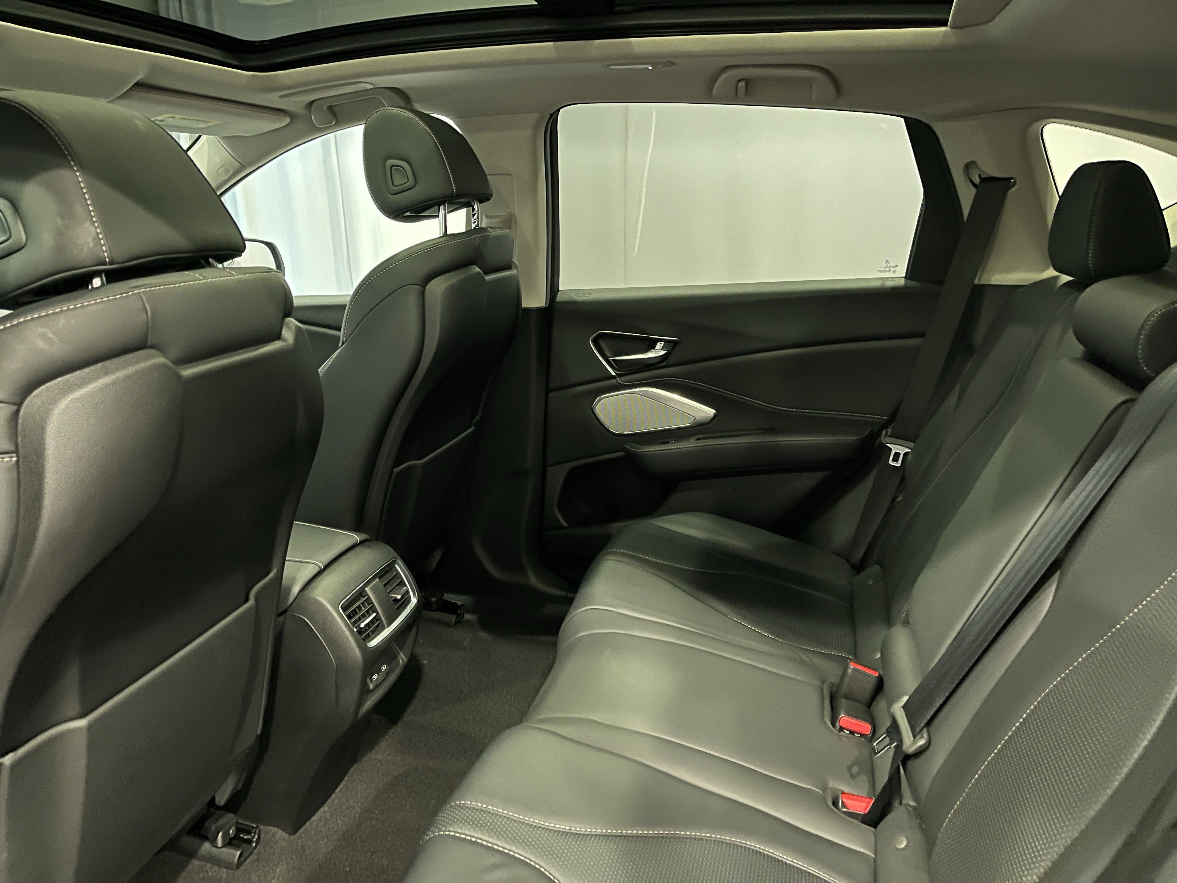 Used 2020 Acura RDX w/ Technology Package AWD/4WD image 23