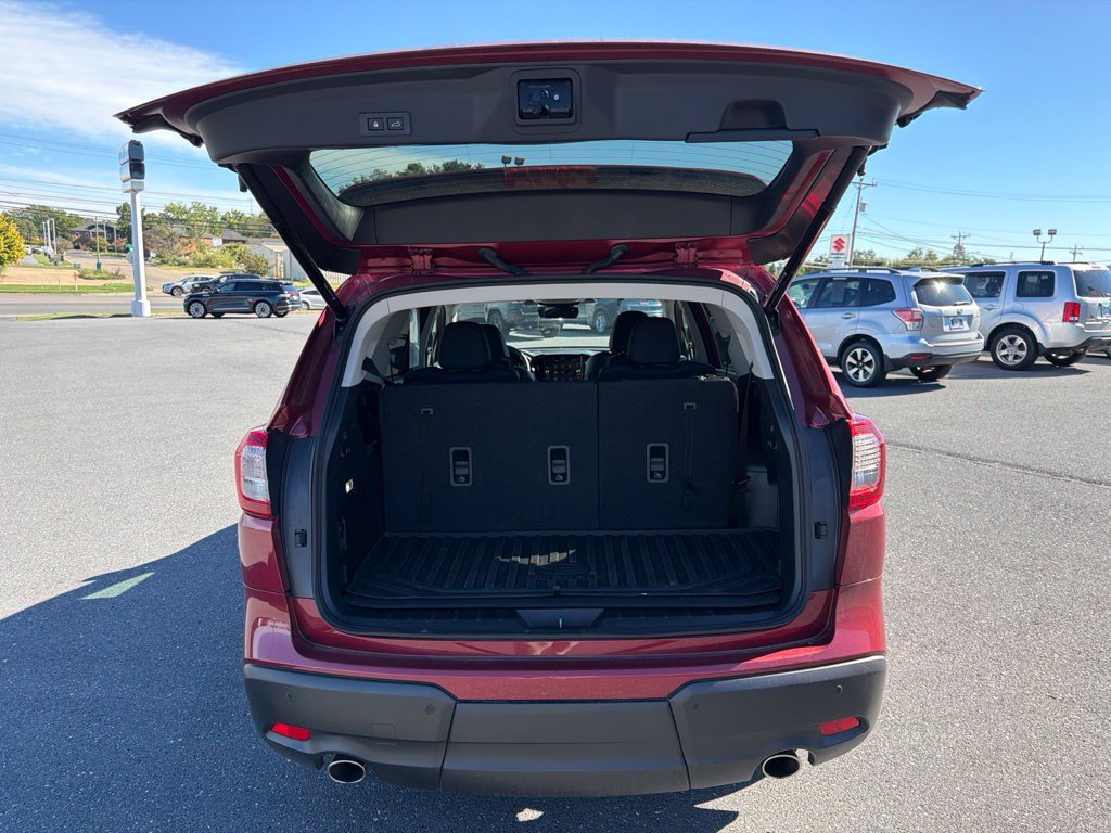 Certified 2026 Subaru Ascent Premium AWD/4WD image 16