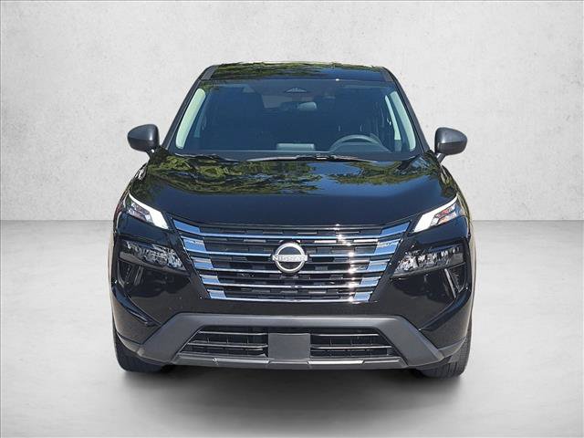 Used 2025 Nissan Rogue S FWD image 2