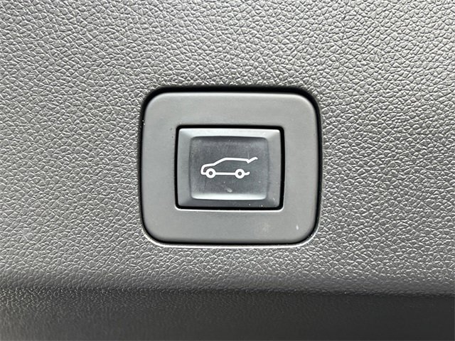 Used 2023 Buick Encore GX Essence w/ Experience Buick Package image 19