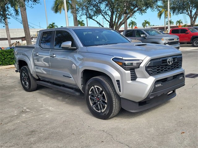 Used 2024 Toyota Tacoma TRD Sport image 1