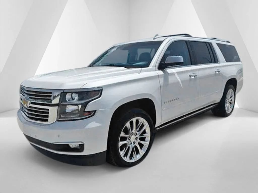 Used 2019 Chevrolet Suburban Premier w/ Premier Plus Edition AWD/4WD image 3