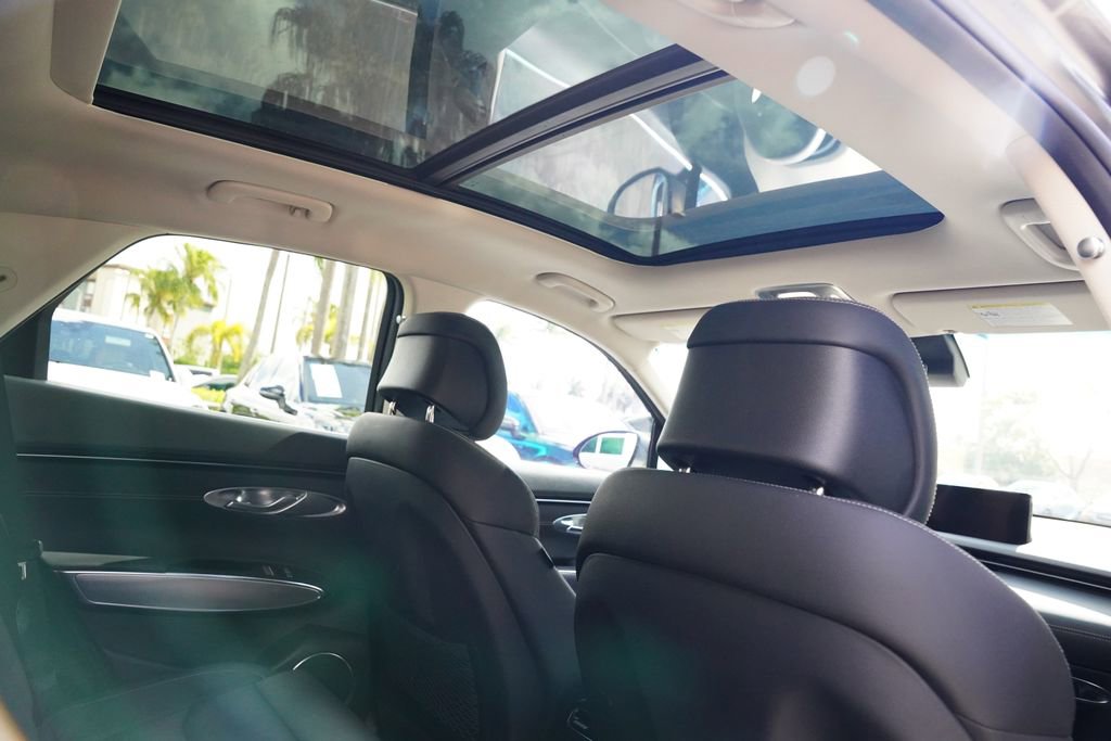 Used 2023 Genesis GV70 2.5T w/ Select Package image 29