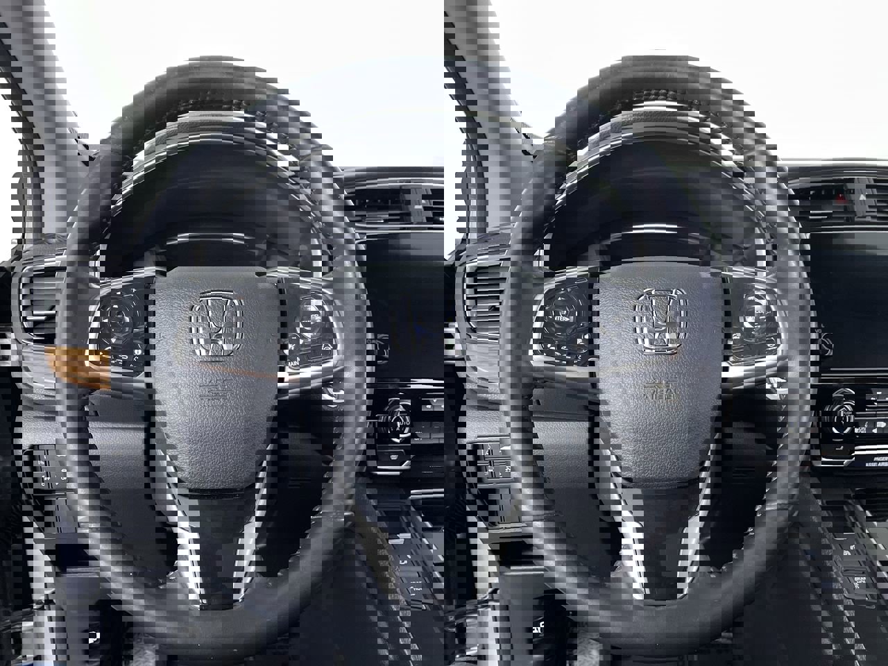 Used 2020 Honda CR-V Touring image 14