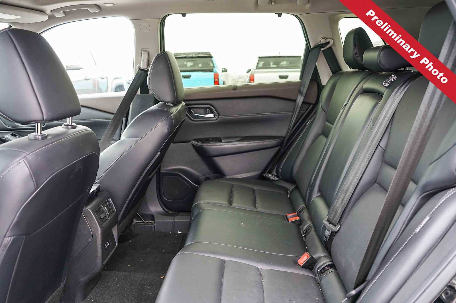 Used 2023 Nissan Rogue SV w/ SV Premium B Package FWD image 12